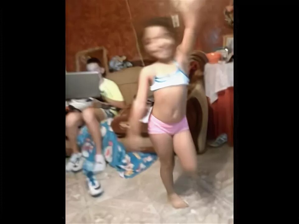 Novinhas 12 бразилия. Niñas video. Nina pequena. Mexican ninas pequena. Nina dançando mc bionica.
