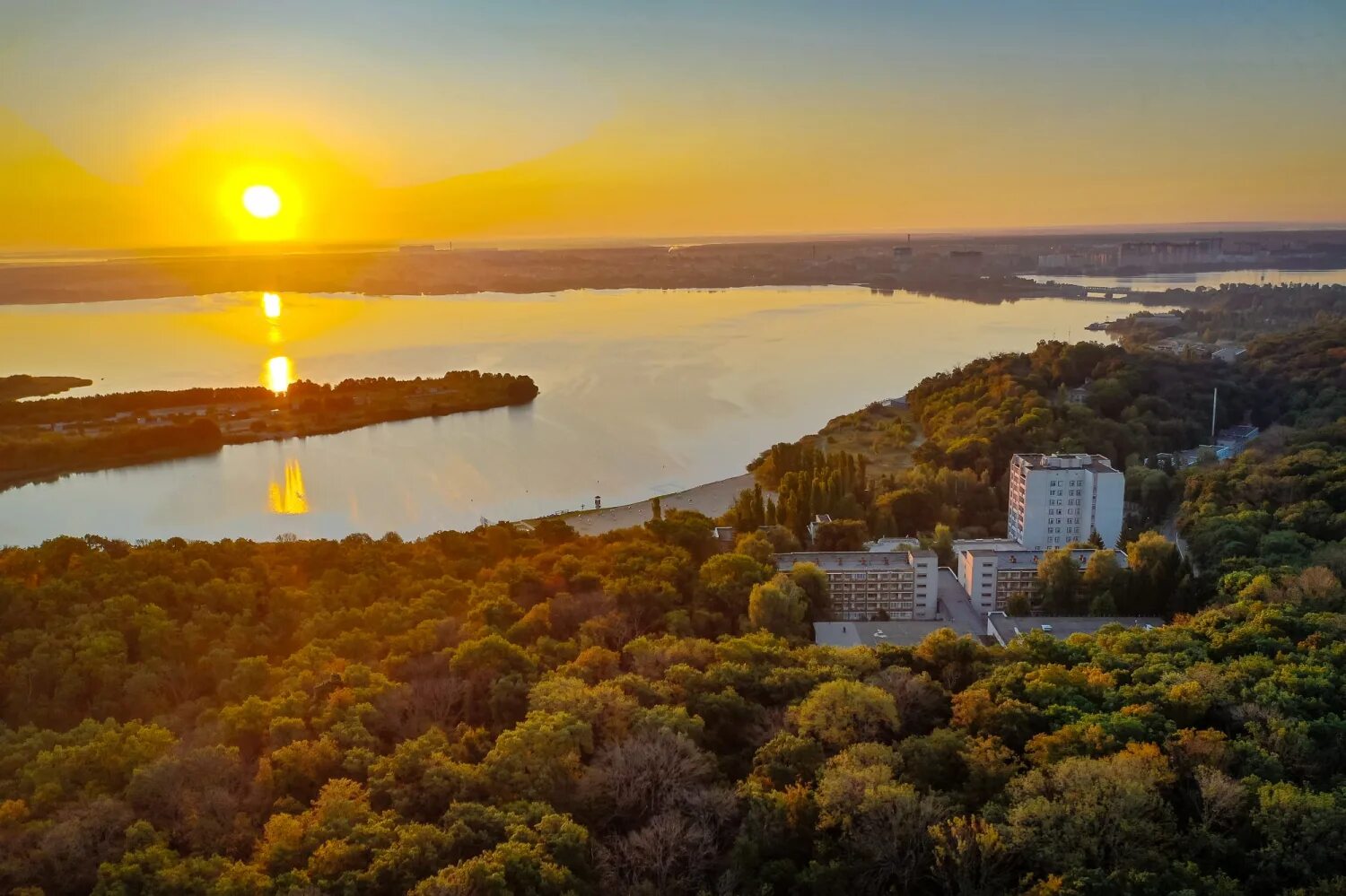 санаторий максим горький воронеж. воронеж имени горького. воронеж парк в санатории горького. клинический санаторий им. пансионат горького воронеж.