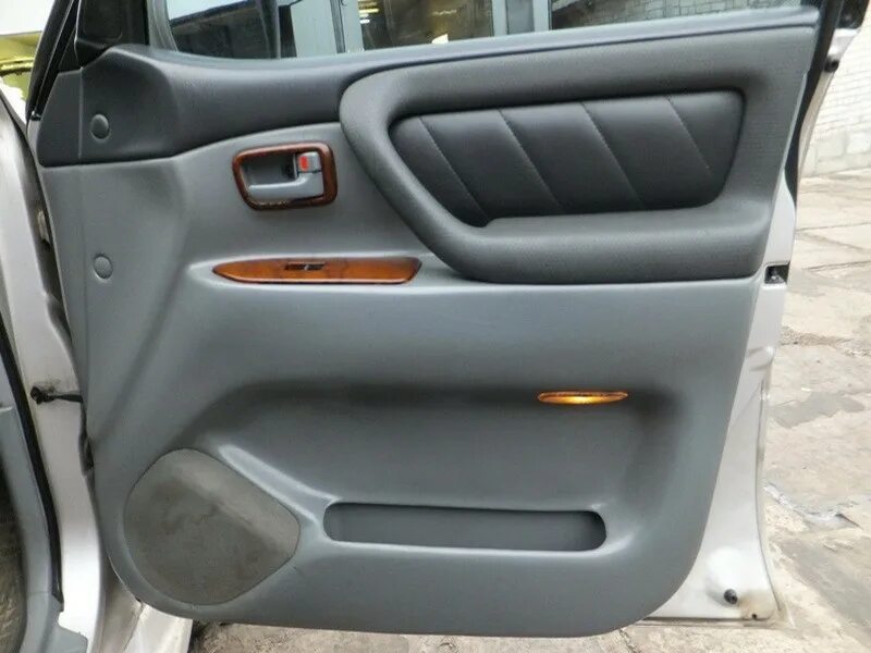 Дверь левая передняя land cruiser 100. Toyota land cruiser 200 2011 дверь передняя левая. Переднюю дверь ленд крузер 100. Дверь водительская land cruiser 100. Переднюю дверь ленд крузер 100.