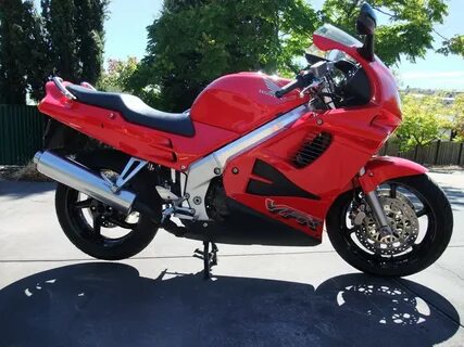 Honda vfr 750