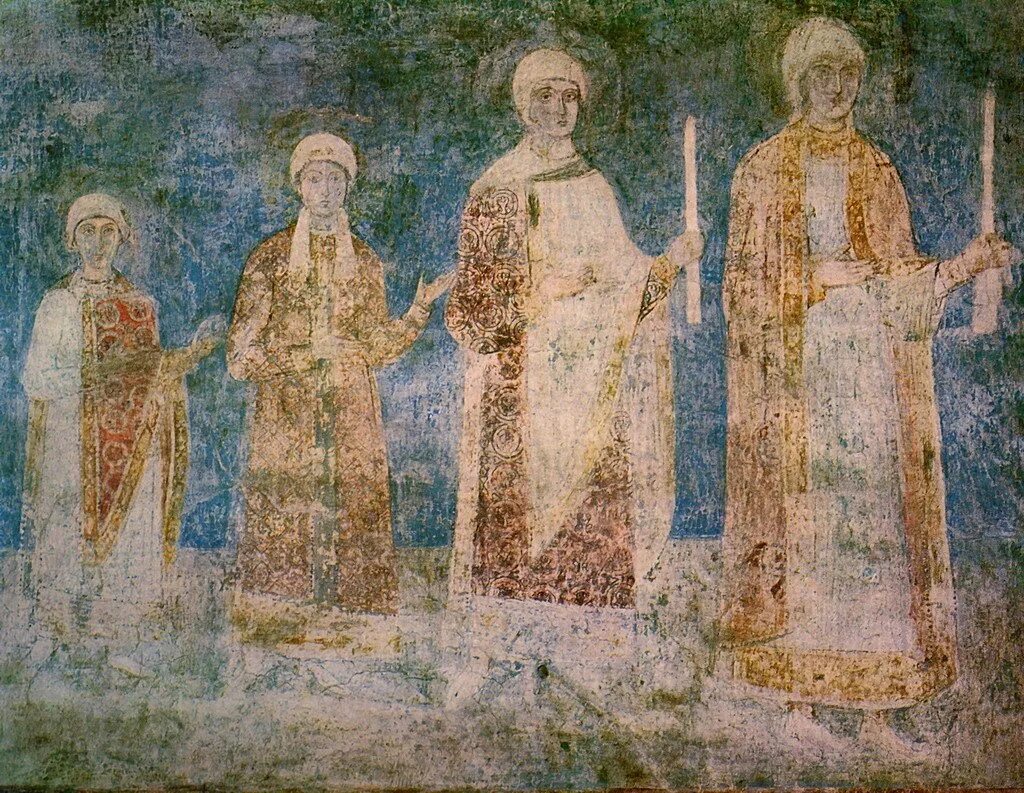 Фрески софии слушать. Дочери ярослава мудрого фреска. фреска семья ярослава мудрого в софийском соборе в киеве. фреска дочери ярослава мудрого в софии киевской. фреска портрет семьи ярослава мудрого.