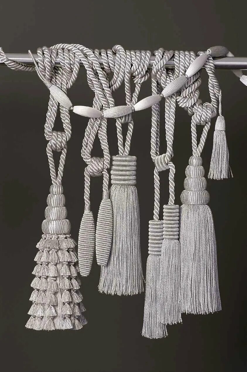 Макраме кисточки. Макраме кисти. Декоративные кисти для штор. Макраме кисточки. Кисточки из макраме.