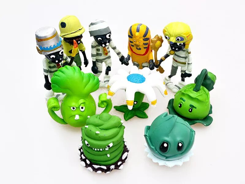 Игрушка зомби против растений в коробочке. Наборы зомби против растений 2. Pvz 2 игрушки. Plants vs zombies фигурки зомби. Зомби игрушки растения против зомби.