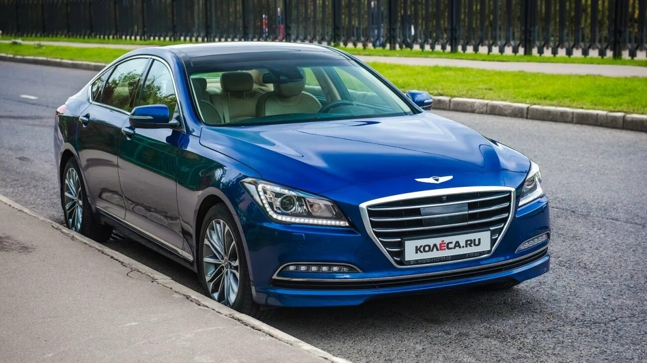 Генезис автомобиль отзывы. Hyundai Genesis g80 2015. Genesis g80 синий. Хендай Генезис 2023. Генезис синяя Хендай Генезис.