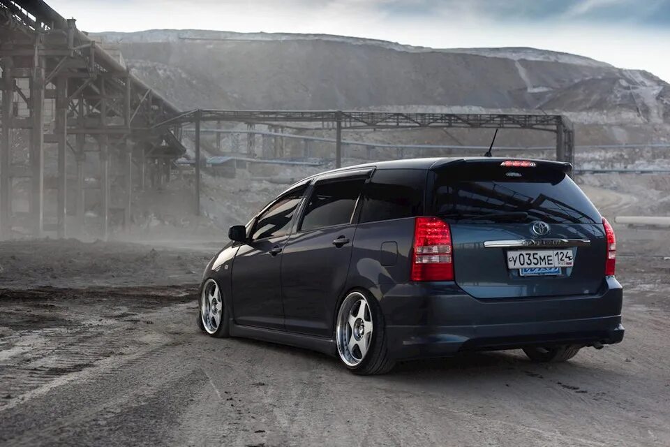 Wish тюнинг. Стенс тойота виш. toyota wish stance. toyota wish 2009 stance. toyota wish 2004 stance.