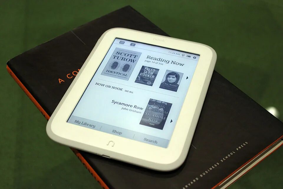 Noble nook. Книга nook simple touch. Nook glowlight 2. Nook ридер barnes & noble. Barnes & noble nook simple touch чехол.