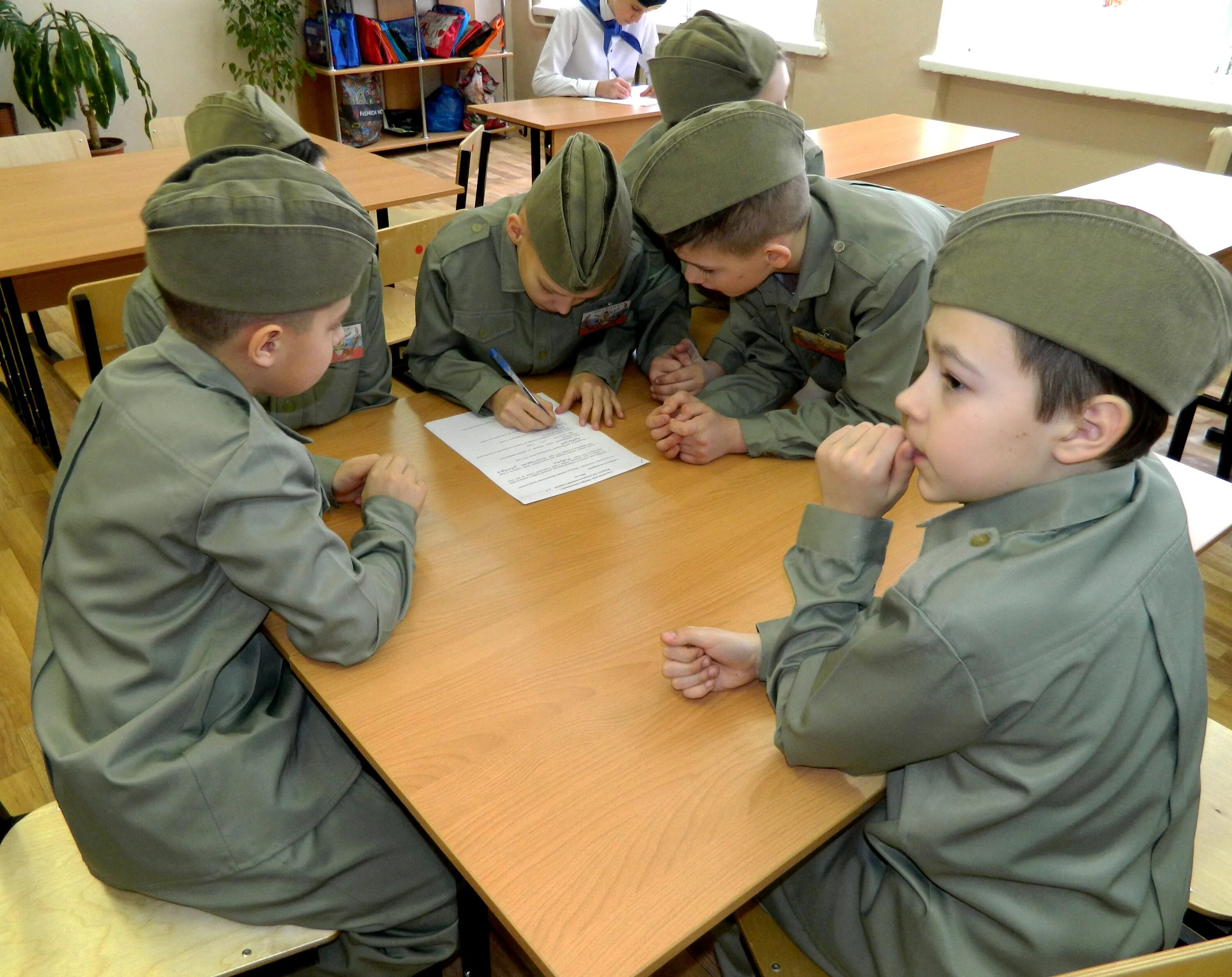 Игровая программа дети планеты мероприятие в сдк. Ктд вперёд мальчишки. 23 февраля соревнования для мальчиков. Конкурсы на 23 февраля в школе. 23 февраля вперед мальчишки.