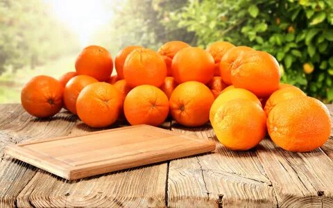 Апельсинов лежит