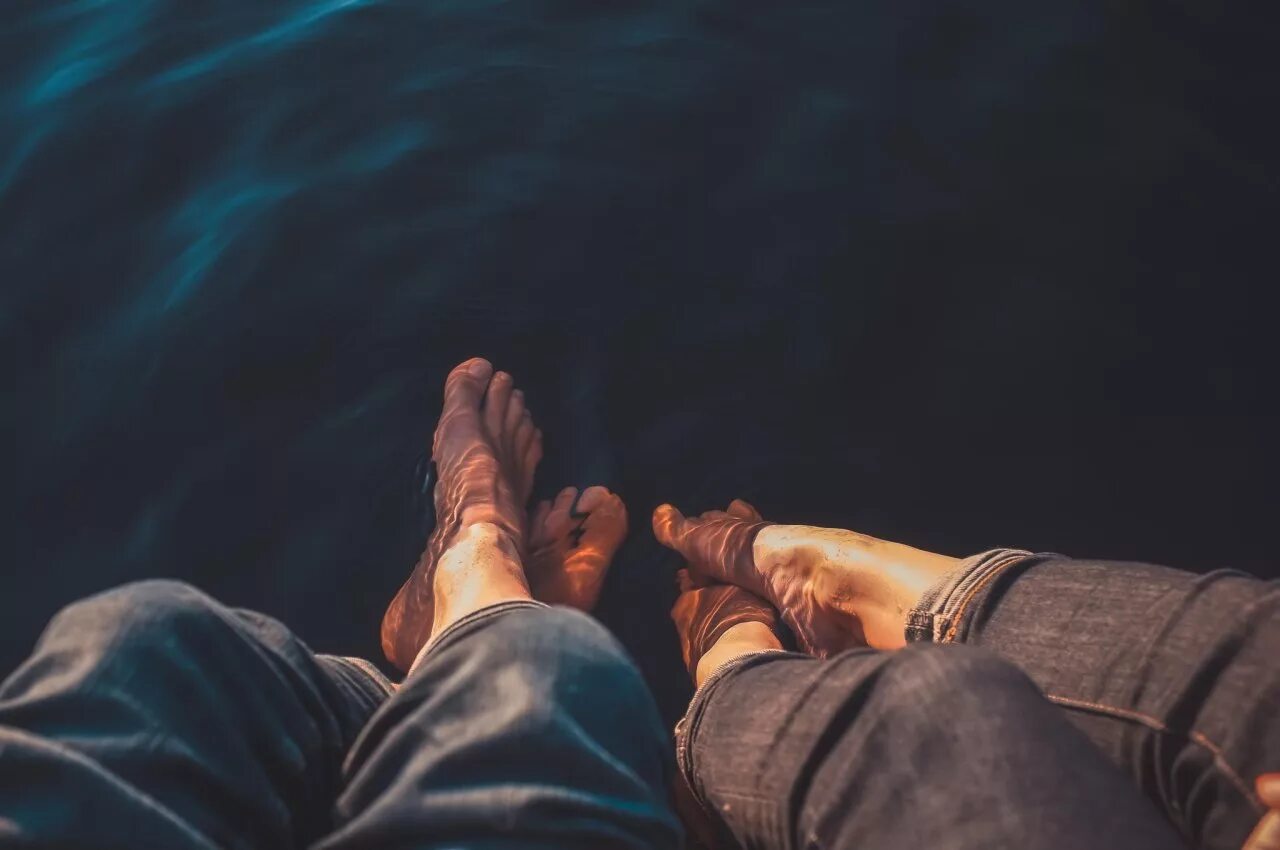 Писатель за печатной машинкой. Брак для тех кто. Wrote 20. Ян флеминг. Wrote 20.