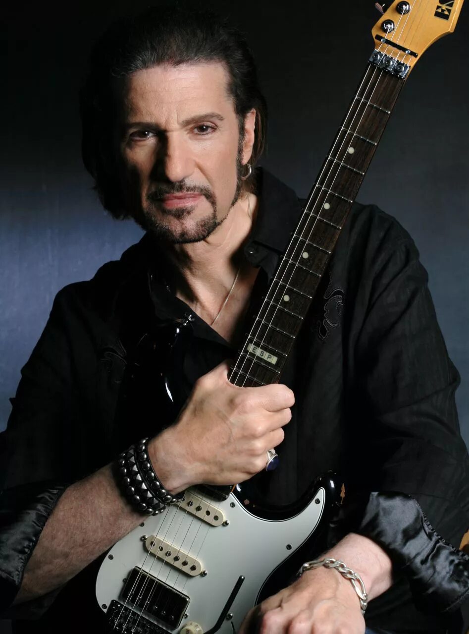 Bruce Kulick. Bruce Kulick Kiss. Брюс Говард Кулик. Bruce Kulick 2019. Брюс кулик