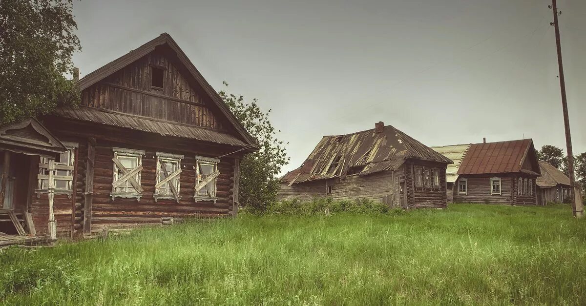 Древние села. Старая деревня (исторический район). Старый домик в деревне. Старинная деревня. Старый деревянный дом.