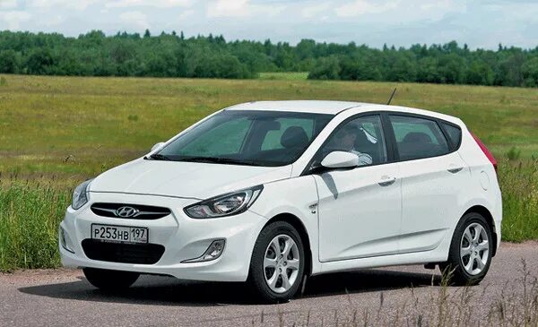 Hyundai Solaris 2016 хэтчбек. Хендай хэтчбек 1.4. Hyundai Solaris 2005. Hyundai Solaris 2002. Хендай солярис хэтчбек бу