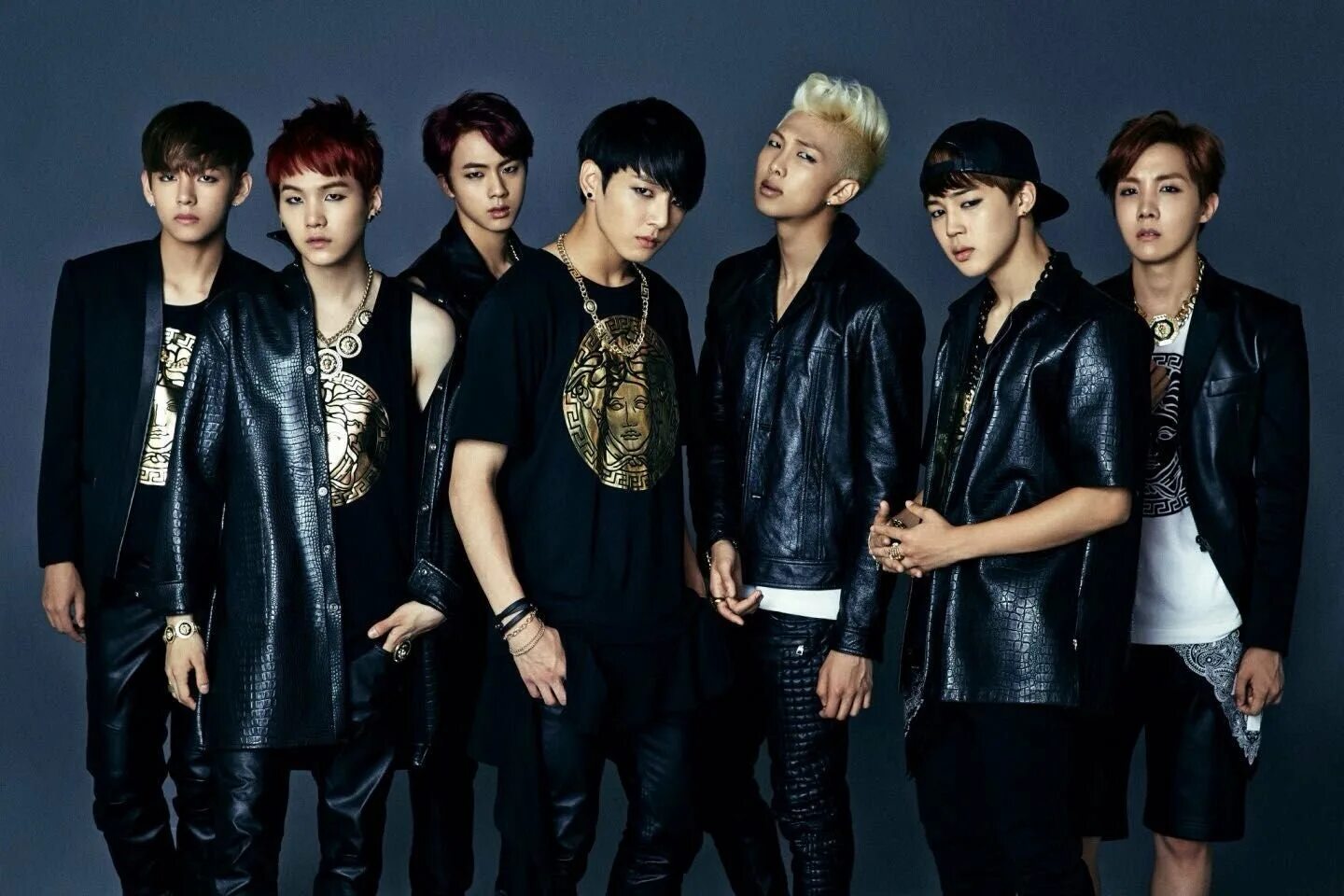 Как называется популярная группа. Группа bts. южнокорейская группа bts. корейцы группа бтс. битиэс группа корея.