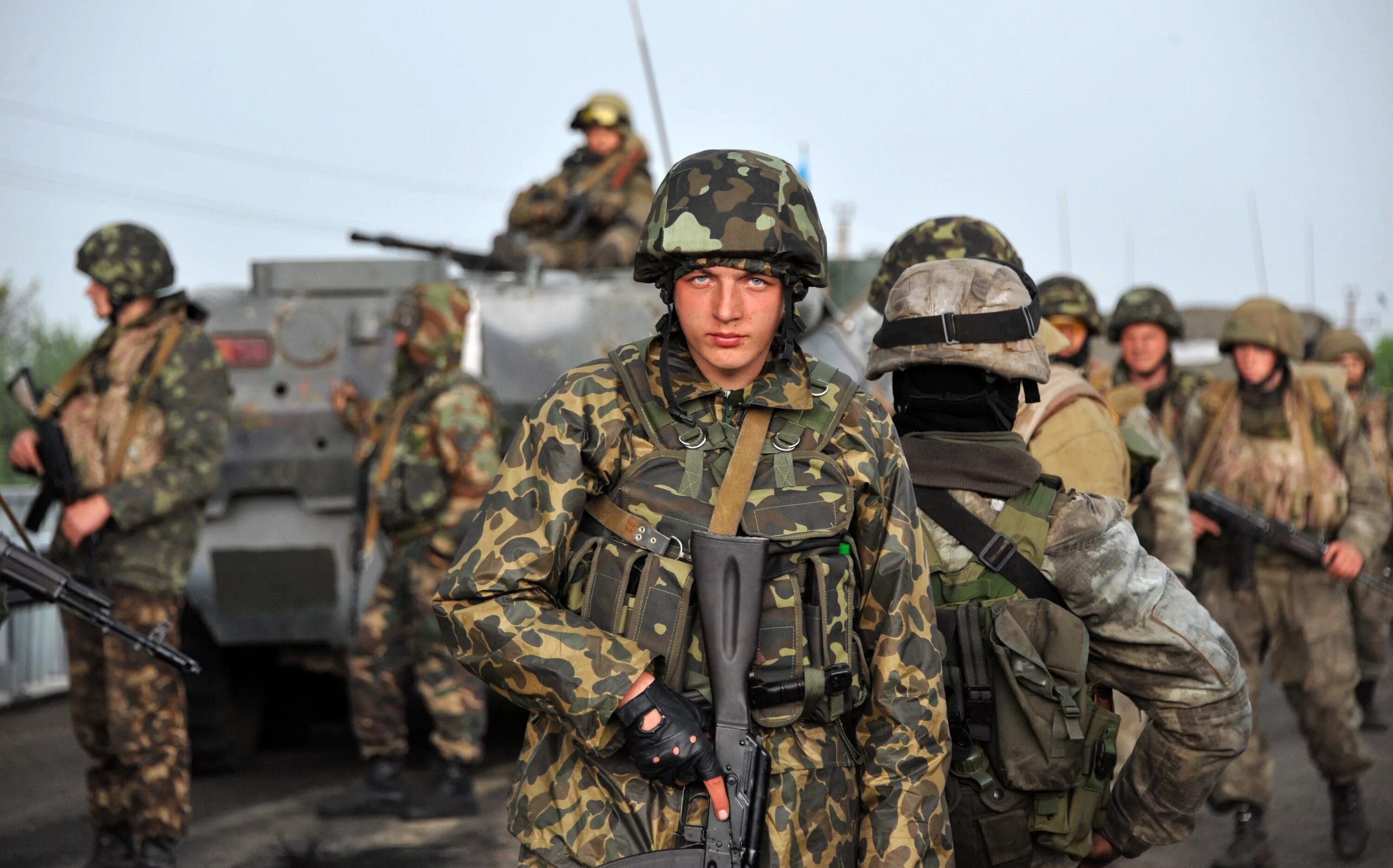 Укр солдат. ВСУ Украины. Украинская армия. Украинские военнослужащие.