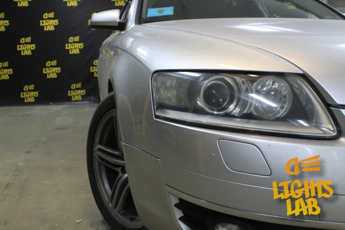 Ауди а6 с5 линзы фары. Audi a6 фары 2005. фара ауди а6 с6 2005. ауди а6 с5 фары зазоры. зазоры фар и бампера ауди а6 с5.