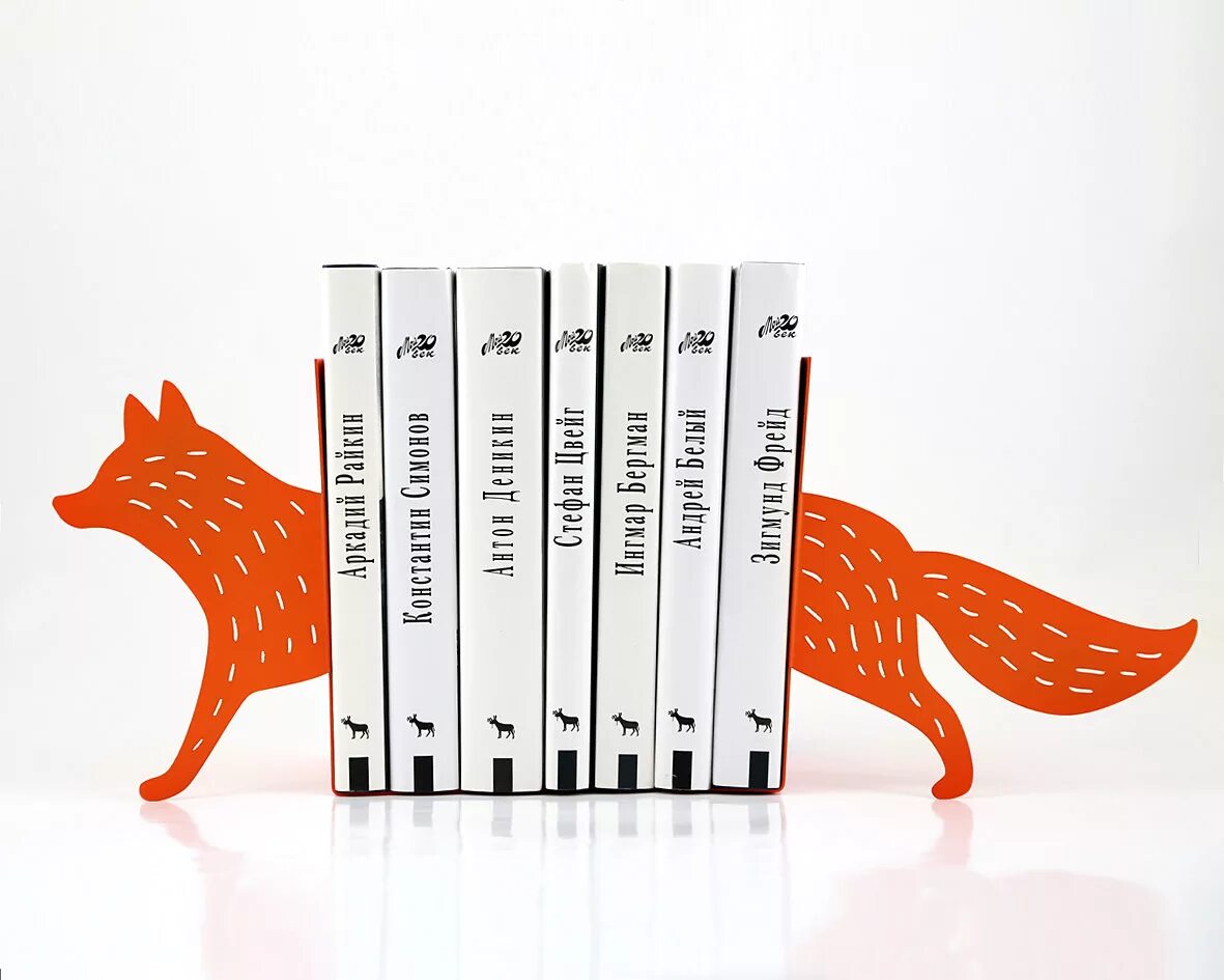 Reading fox. Книжная лиса. Лисий держатель для книг. Лиса с книгой. Деревянный держатель для книг.