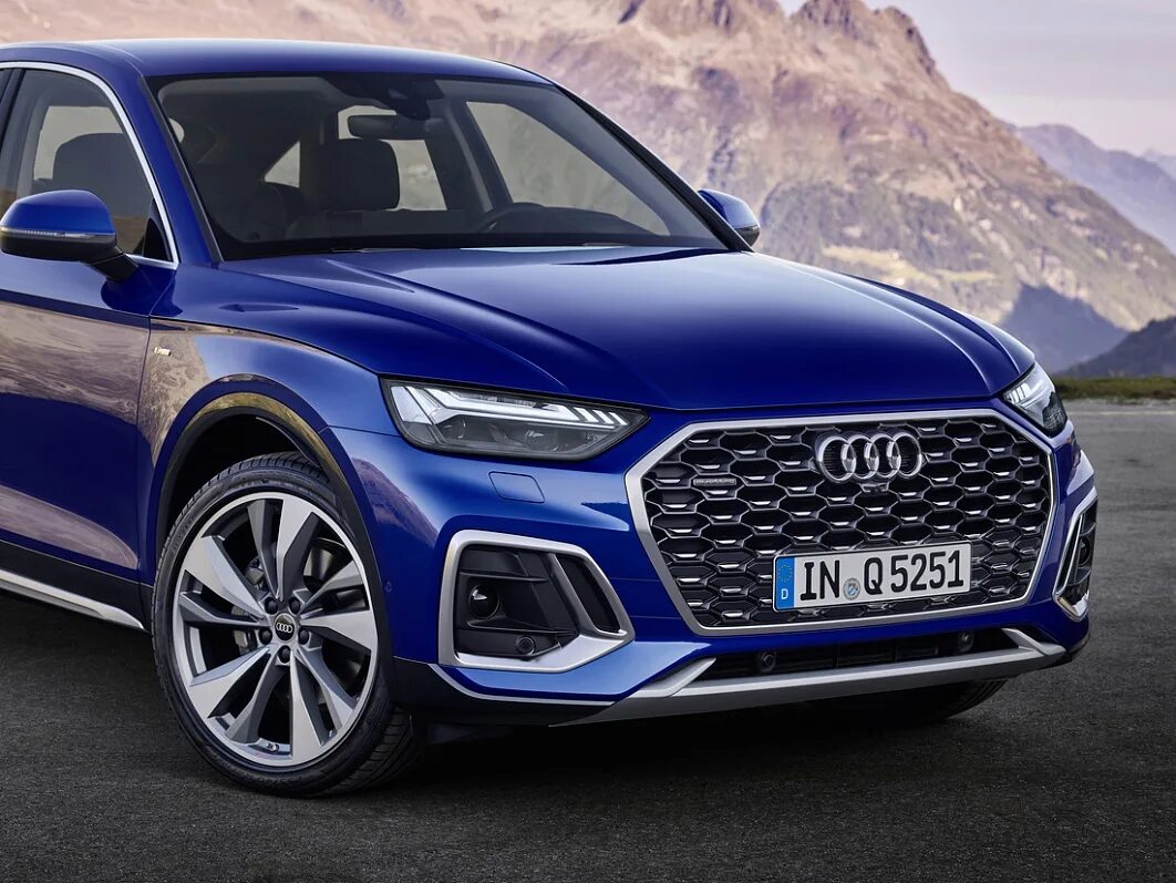 Audi e-tron concept 2022. Audi a6 e-tron 2021. Ауди q5 спортбэк 2020. Audi e tron 2021. Audi a3 2020 sedan.