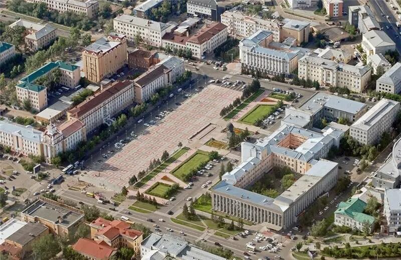 Парк на площади советов улан-удэ. Площадь советов улан-удэ. Центральная площадь улан удэ. Советская площадь улан удэ. Площадь советов улан-удэ.