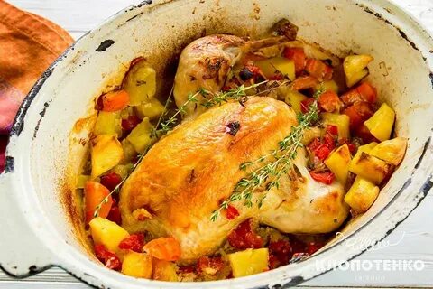 Цыпленок с овощами в духовке
