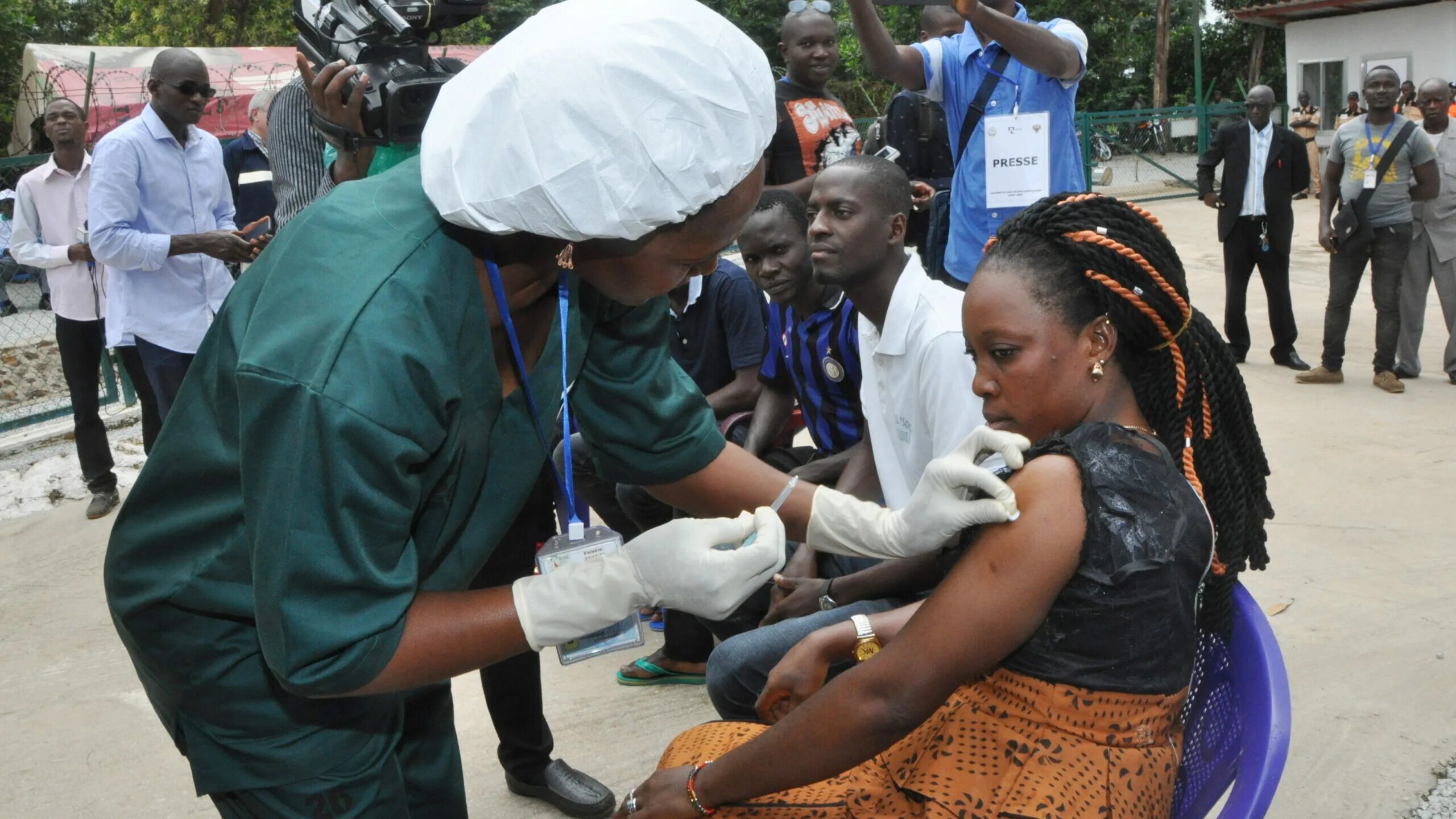 Малави люди. Children are ill disease in africa. Children are ill disease in africa. Болезнь африканскую малярию. Население малави.