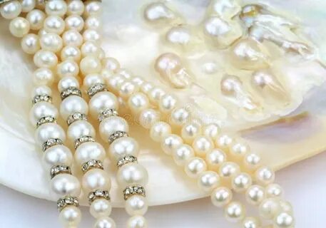Natural pearl