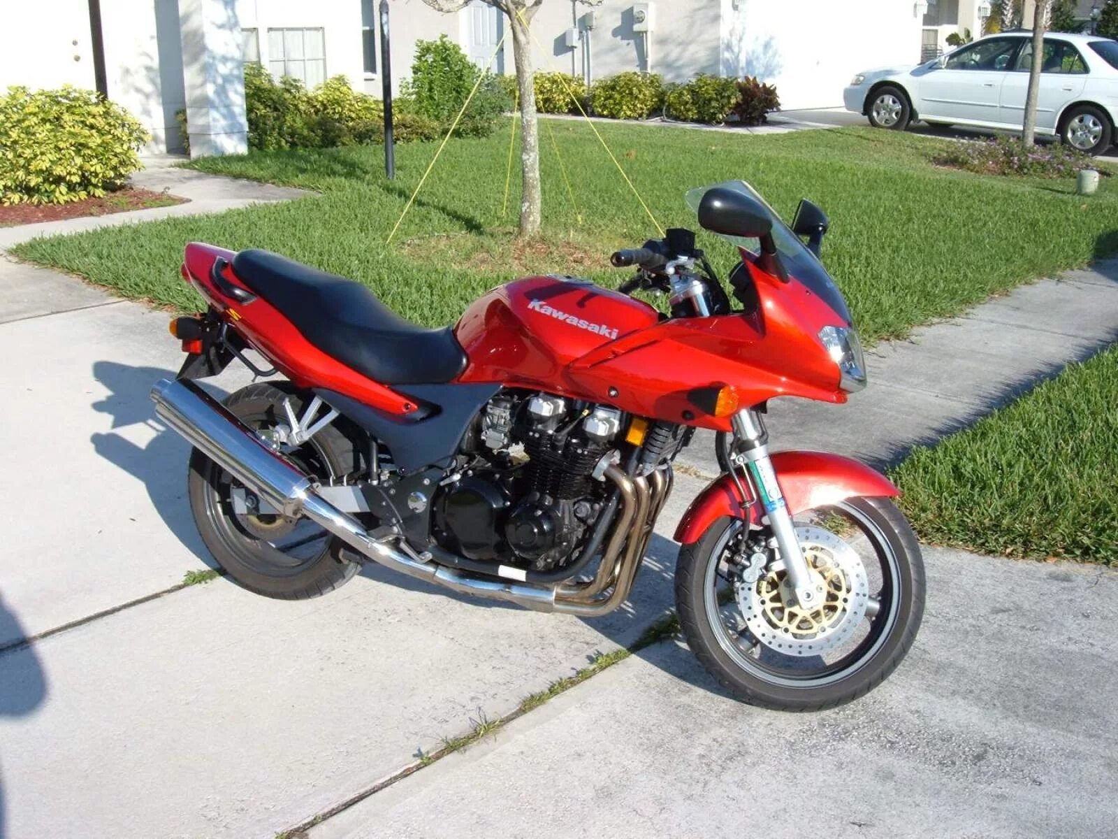 Kawasaki zr-7 2001. Кавасаки zr 7s. Бак кавасаки zr7. Kawasaki zr-7 2001. Кавасаки 7.