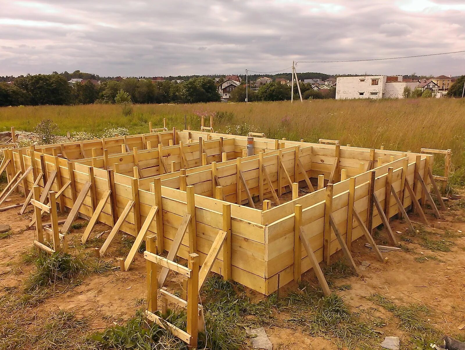 самостоятельное изготовление опалубки