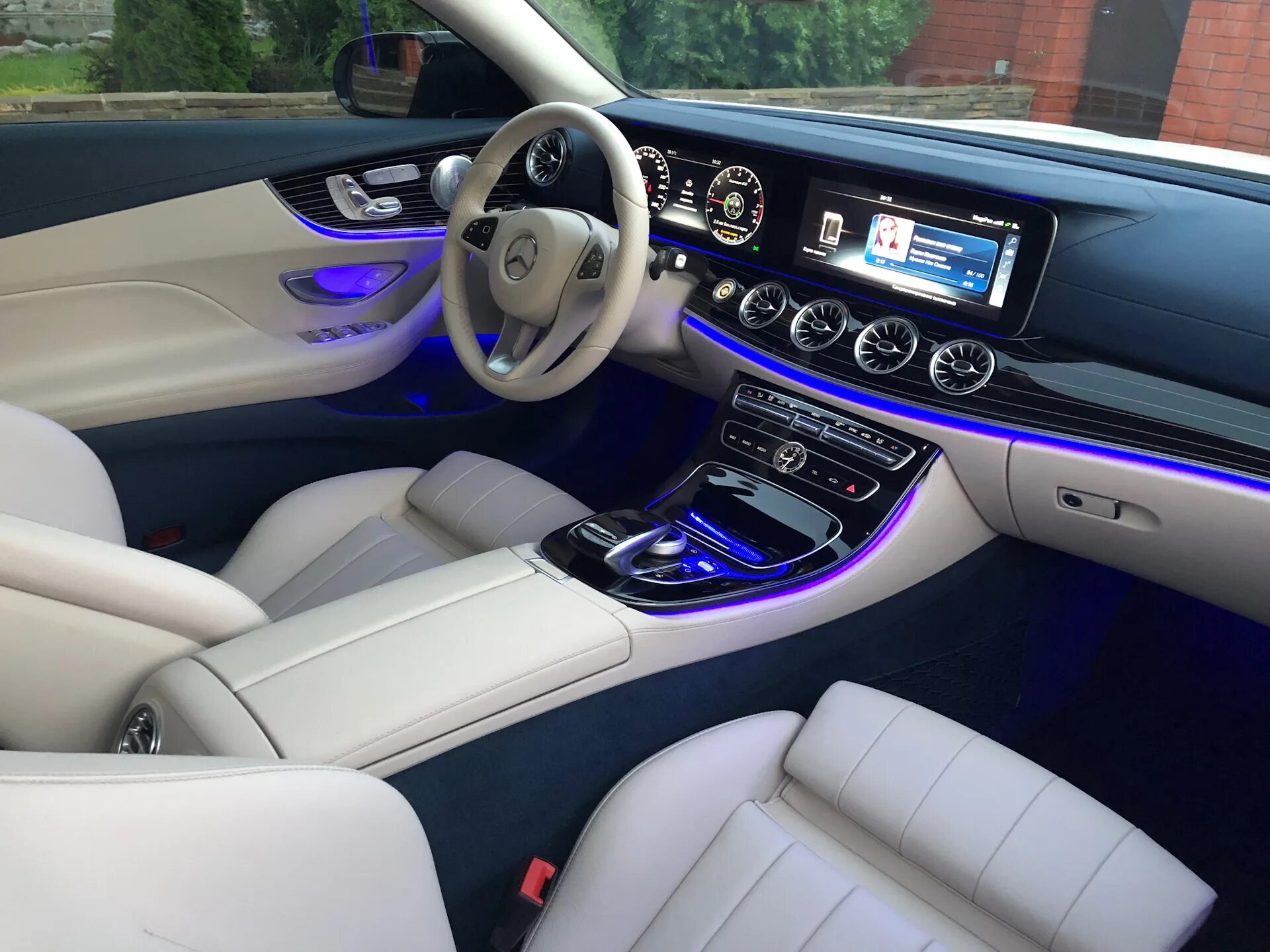 Mercedes-Benz E-Класс 4 поколение (W212, S212, C207) рестайлинг, универсал 5-две