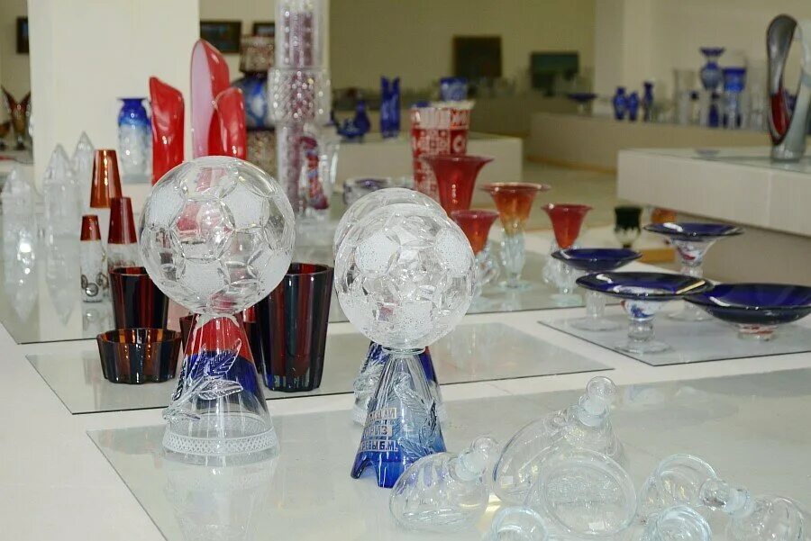 первомайский стекольный завод смоленская область. первомайский стекольный. первомайский стекольный. шумячи. продукция первомайского стекольного завода.