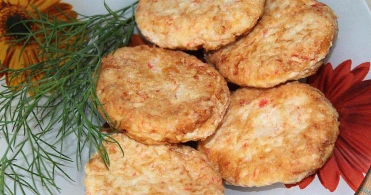 Котлеты из крабового мяса. Котлетки из крабовых палочек. Котлеты из крабовых палочек. Котлеты из крабовых палочек с сыром.