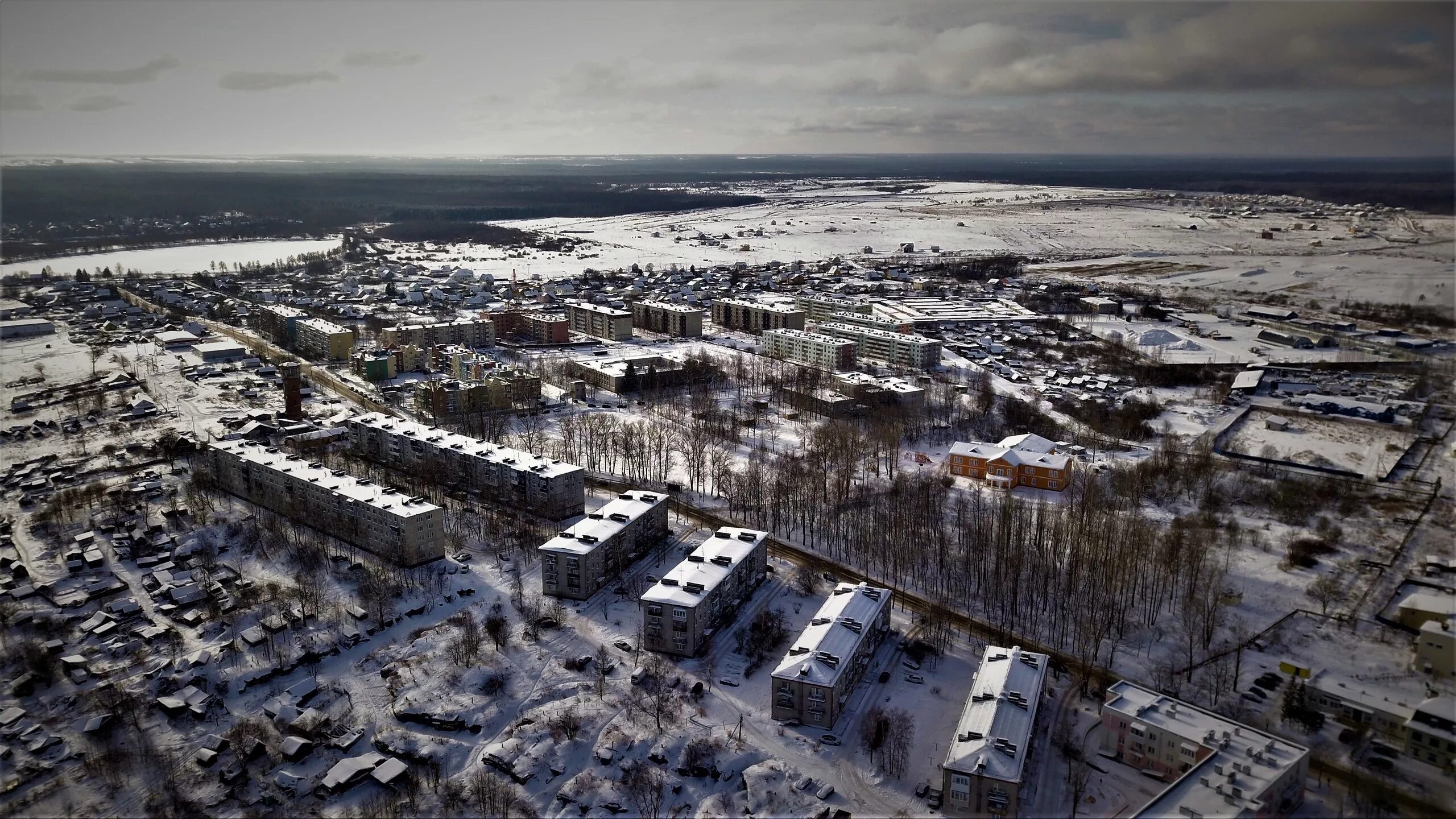 Погода низино ломоносовский. Низино Ломоносовский район. Деревня Низино. ДК Низино Ломоносовский район. Деревня Низино Ленинградская область.