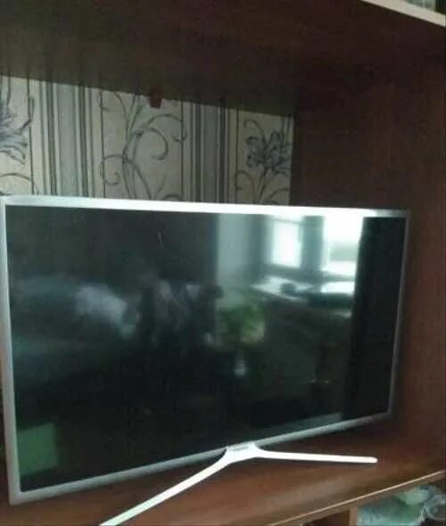 Б/У телевизор "самсунг" ue50nu7570u. Купить бу телевизор смарт в Нижегородской области.
