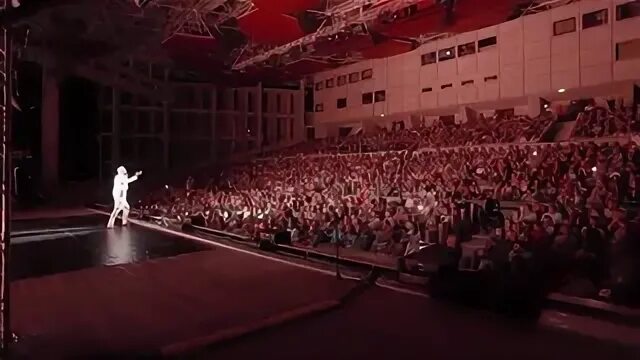 Киркоров сейчас. Киркоров в донецке. Киркоров концерт в сочи. Концертный зал фестивальный сочи. Концерт киркорова в сочи.