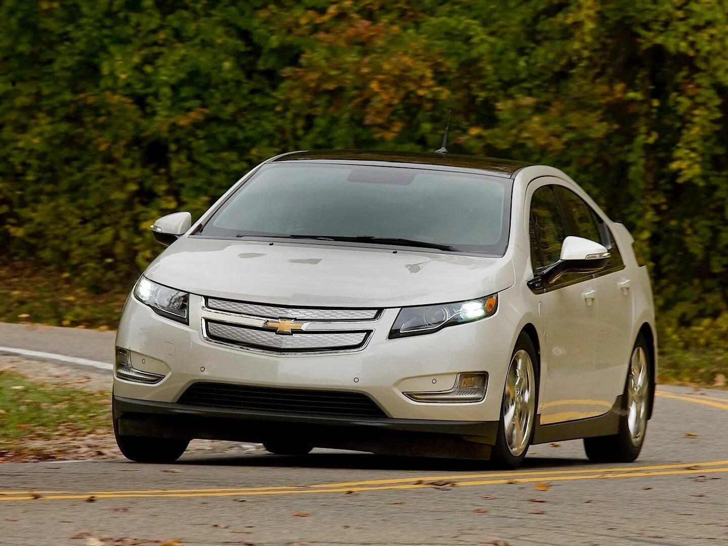 Шевроле купить кострома. Chevrolet Volt 2010. Chevrolet Volt 2008. Chevrolet Volt 1. Chevrolet Volt 2012.