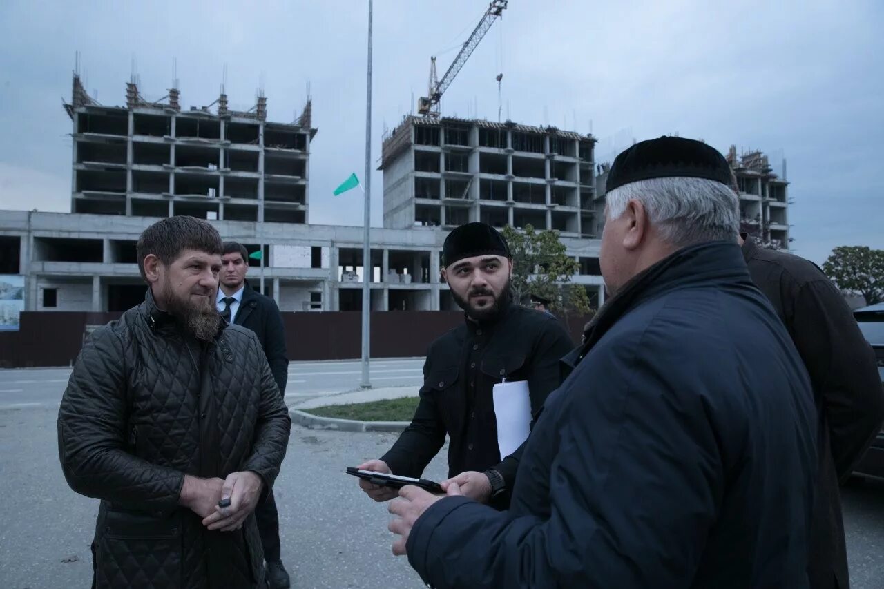 Погода чеченской республики сегодня. С Курчалой Курчалоевский район. Курчалоевский район Чеченской Республики. Город Курчалой Чечня. Глава Курчалоевского района Чечни.