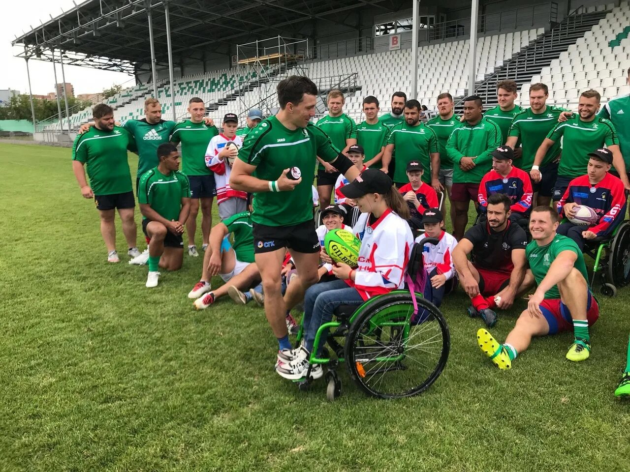 красный яр регби. мини-футбольный зал сдюсшор "красный яр". красный яр регби. красный яр дети. садик красный яр.