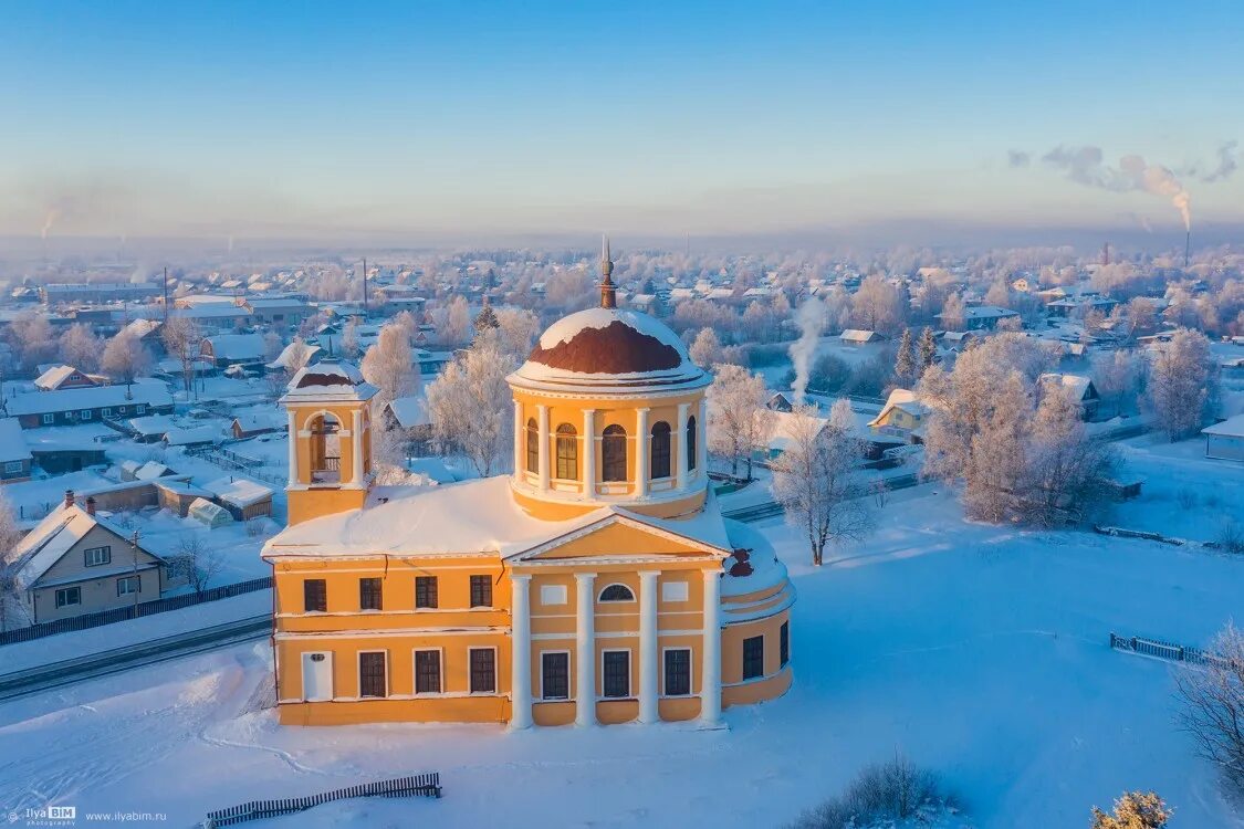 Погода в каргополе норвежский сайт на 10. Церковь Зосимы и Савватия Каргополь. Церковь Зосимы и Савватия на Горке Каргополь. Няндома Церковь Зосимы и Савватия. Храм Зосимы и Савватия Саров фото.