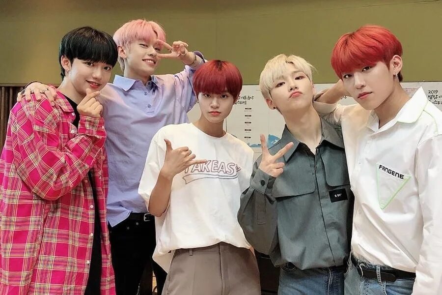 Ab6ix группа участники. Чон ун ab6ix. Ab6ix kpop. Ab6ix Ёнмин. Ix vi x