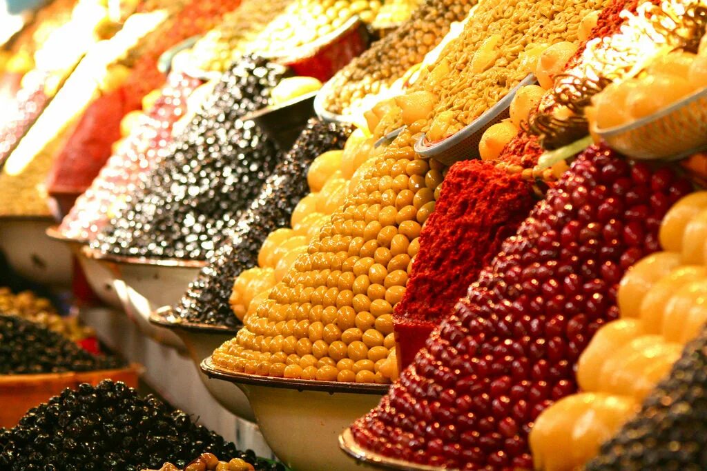 Экспорт алжира. Марокко рынок фрукты. Марокканские фрукты. Овощи Марокко. Марракеш фрукт.