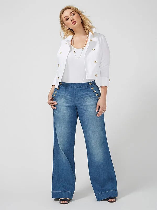 Как называются джинсы широкие от бедра. Джинсы широкие клеш женские палаццо. Джинсы клеш плюс сайз. Джинсы палаццо плюс сайз. Джинсы для полных женщин.