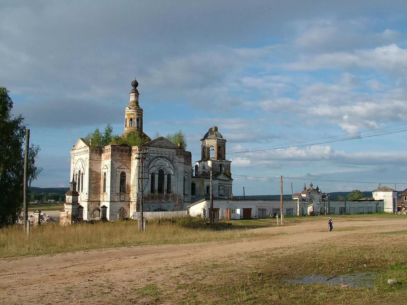 Погода октябрь подосиновский район кировской области. Утманово Подосиновский. Утманово Кировская область. Церковь в селе Утманово,Подосиновского района Кировской области. Кировская область, Подосиновский р-н, с. Утманово.