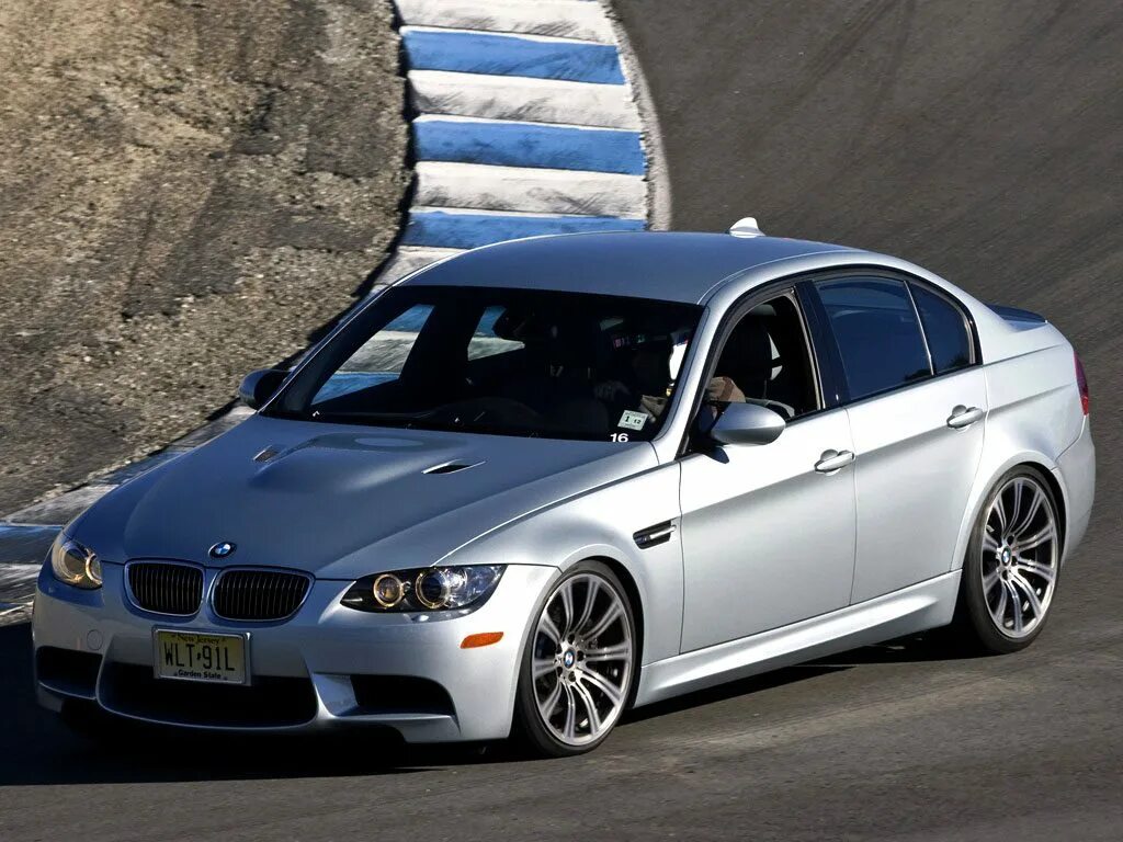 BMW 3 e90. БМВ е90 m3. BMW 3 e90 седан. БМВ м3 е90 седан. Бмв 3 90