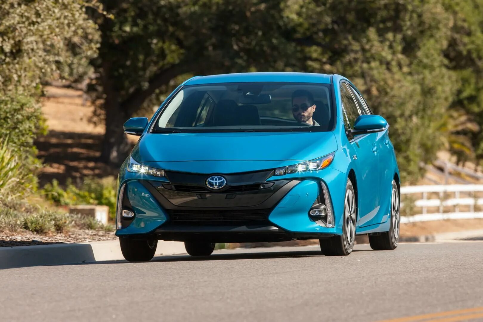 Prius Prime 2017. Тойота Приус 2020. Тойота Приус 2021. Тойота Приус 2017.