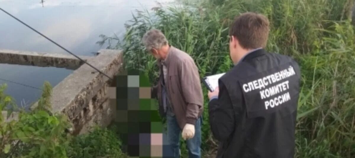 Убило током в воде. Рыбаки зеленоградск. ударило током на рыбалке.