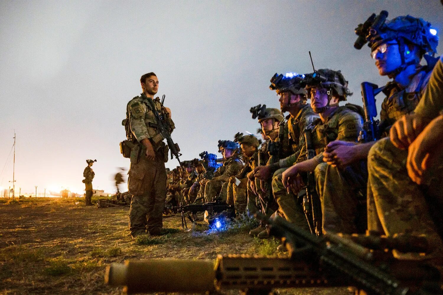 Поражение сша в войнах. Украинские военные. Солдаты США на Украине.