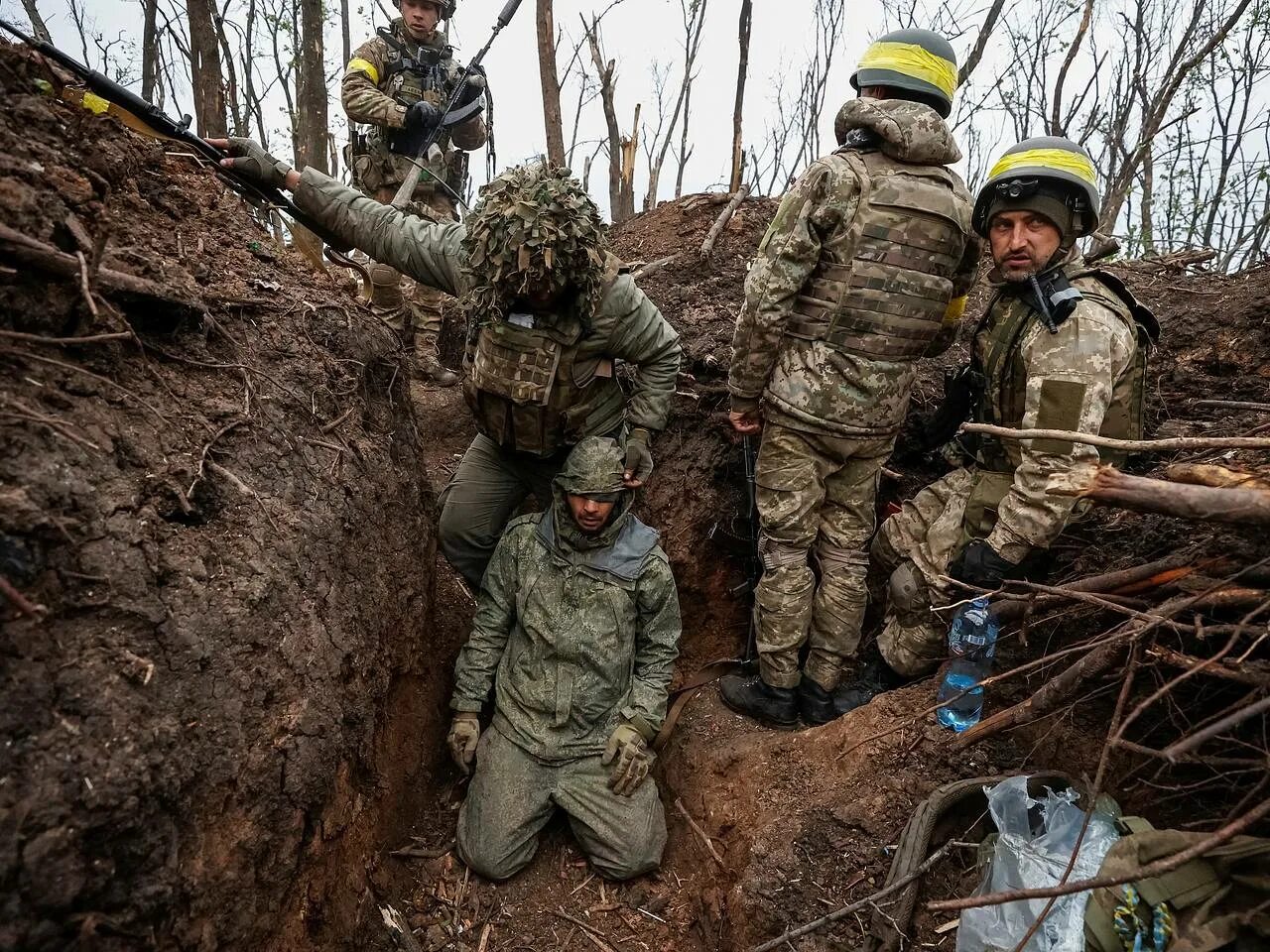 Russia Covers Up Key Budget Spending Data as Putin's Ukraine War Swells Deficit 