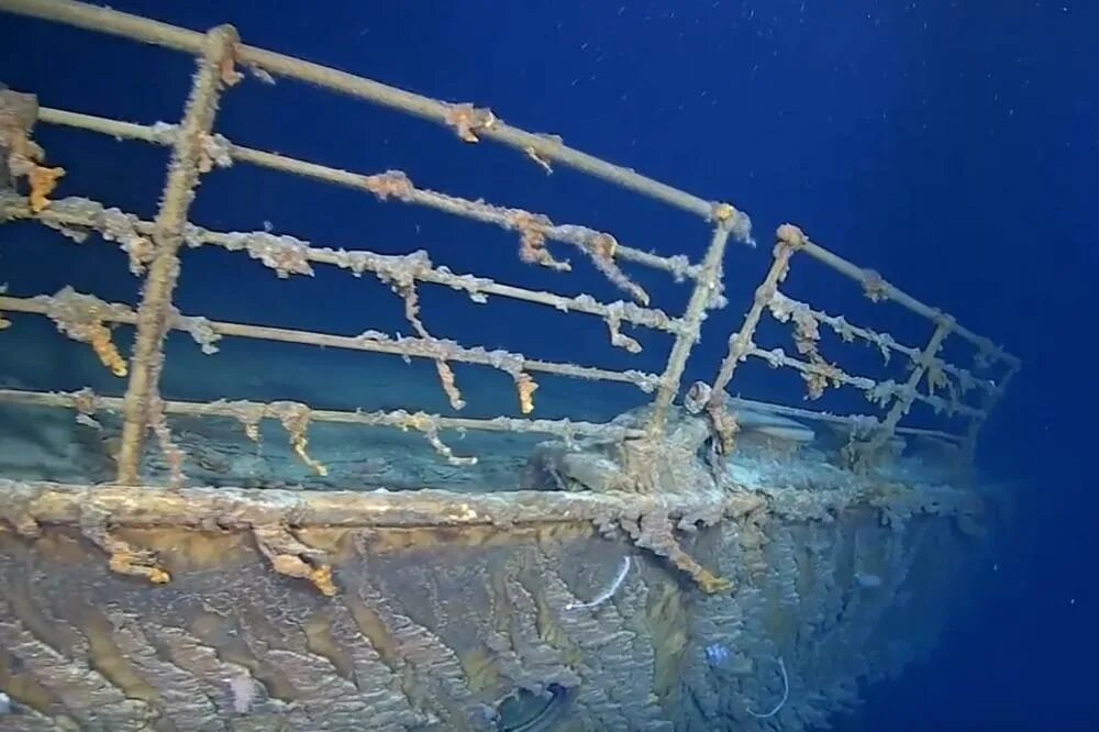 Титаник подняли со дна океана. Фото затонувшего Титаника под водой. Титаник под водой сейчас. Титаник под водой 2019. Титаник сейчас.