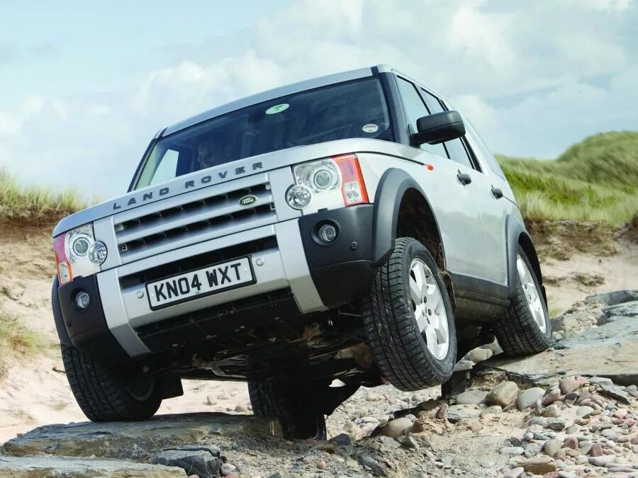 Дискавери своими руками. Ленд Ровер Дискавери 3. Land Rover Discovery 3 2005. Land Rover Discovery 3 новый. Лифтованный ленд Ровер Дискавери 3.