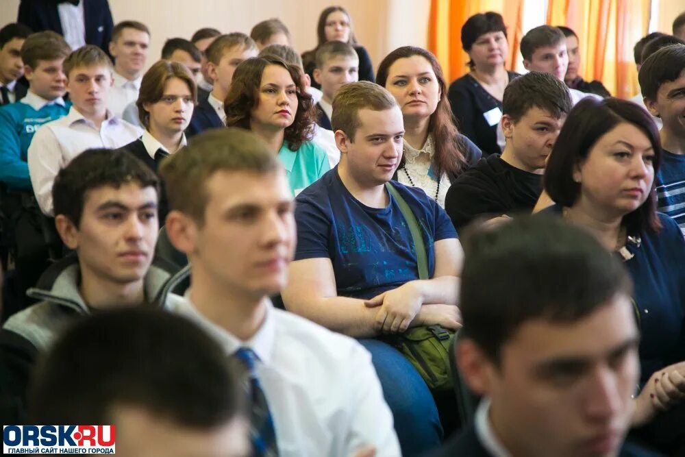 Студенты регионам. Студенты регионам. Студенты регионам. Администрация королев здание. Молодежный предприниматель.