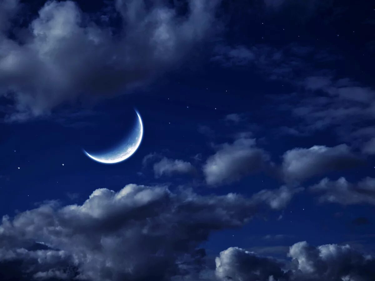 стихотворение никитина зимняя ночь в деревне. красивый полумесяц. месяц фото и луна. стихотворение весело сияет месяц над селом. стих зимняя ночь в деревне иван саввич никитин.